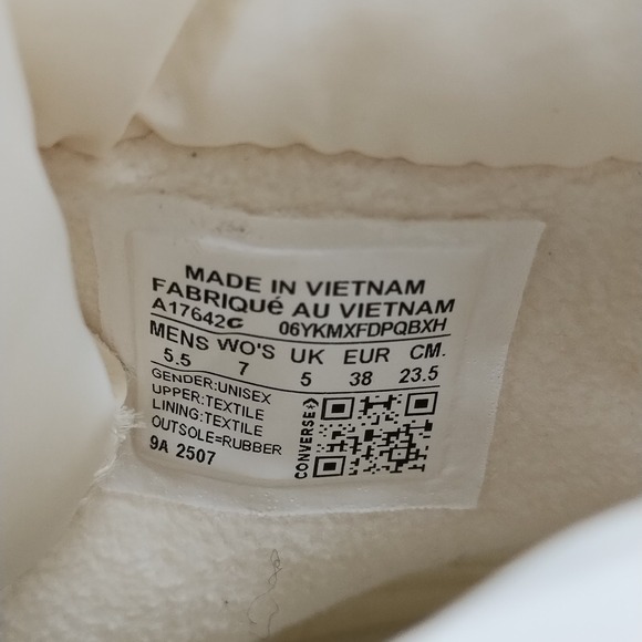 Converse Chuck Taylor All Star High Top Elements Boots Womens US 7 White A17642C - Picture 5 of 9